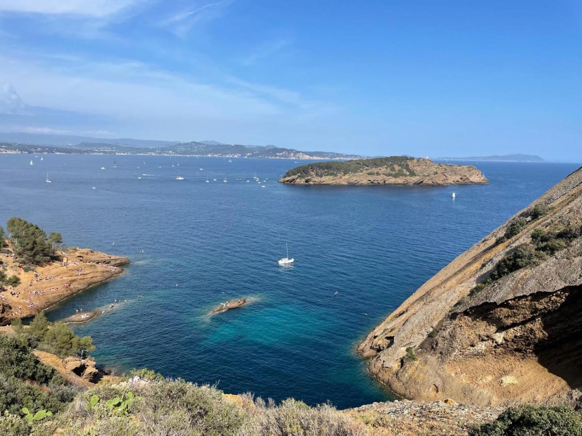 Agreable Studio Avec Cave Et Parking Privatif La Ciotat Exterior foto
